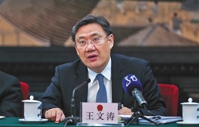 省長(zhǎng)王文濤：“我不僅點(diǎn)贊，而且我還得站臺(tái)！