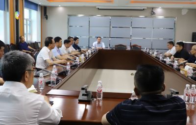 市委副書記、市長李兵蒞臨寶泰隆座談?wù){(diào)研
