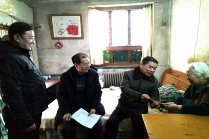 【“四進萬家系列活動”】集團領(lǐng)導(dǎo)走訪慰問組開展“進萬家門、訪萬家情、解萬家難、暖萬家心”活動